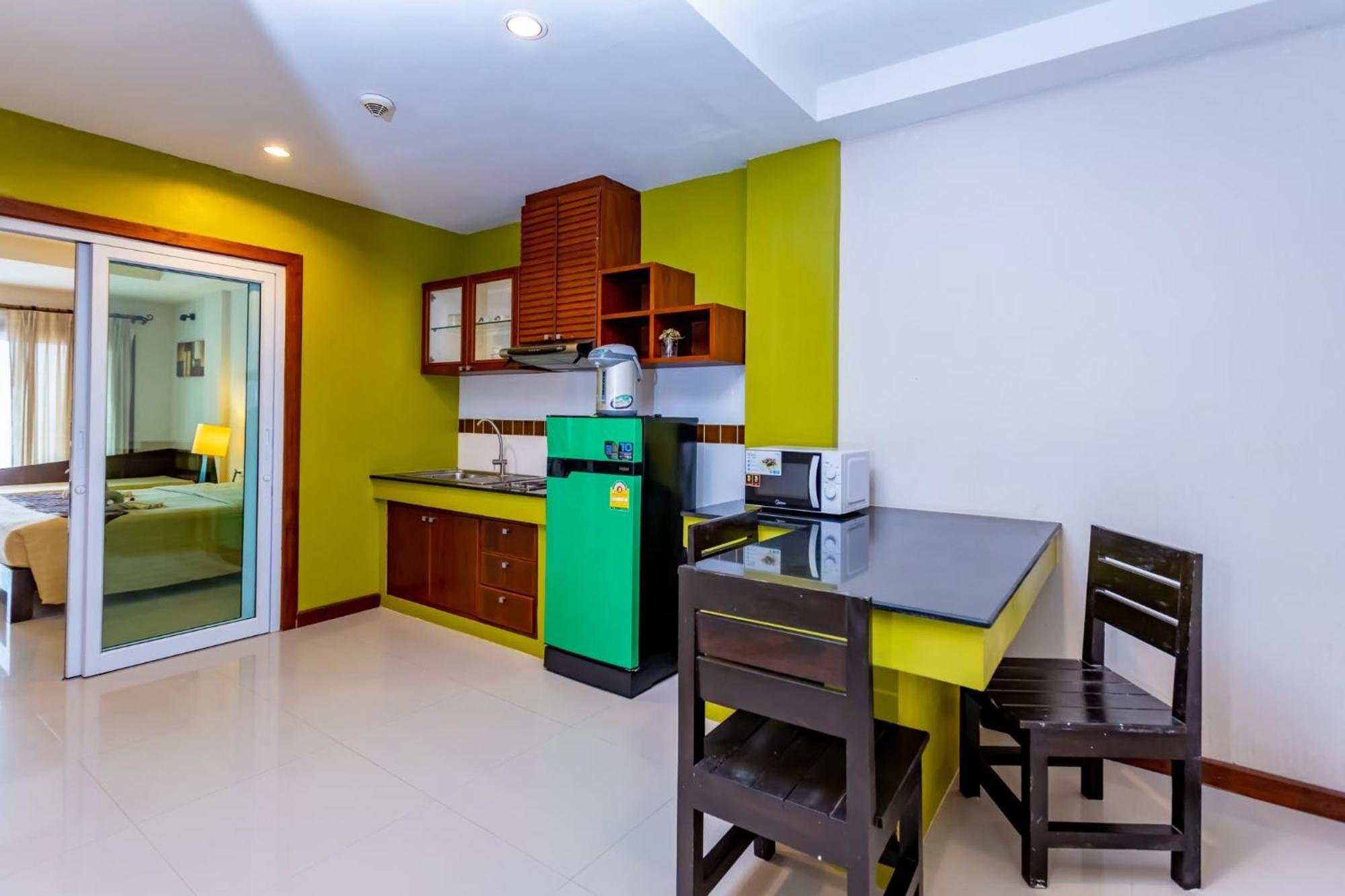 Lanta Garden Hill Resort & Apartments 란타섬 외부 사진